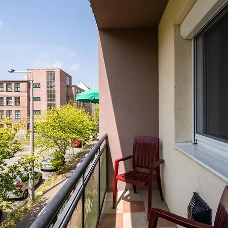 Kis Janos Apartment *